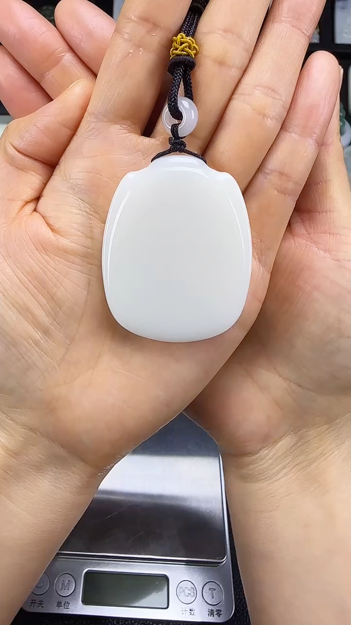 颈饰未镶嵌和田玉无事牌