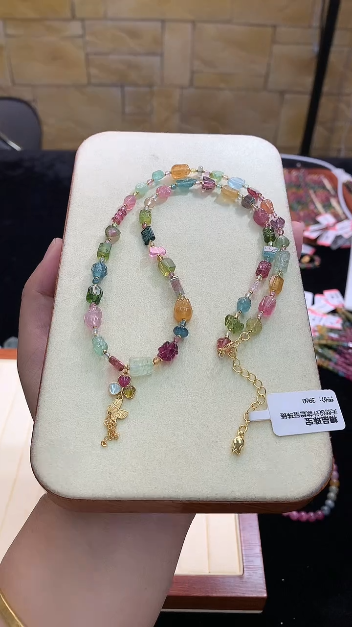 颈饰未镶嵌碧玺独家设计款多样性发其一