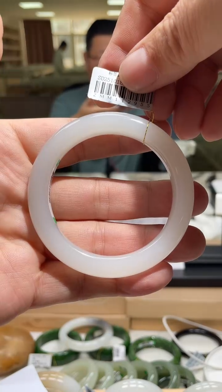 未镶嵌手镯和田玉54-55圈口 2955