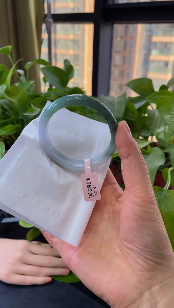 【闪购商品】翡翠手镯未镶嵌手镯22