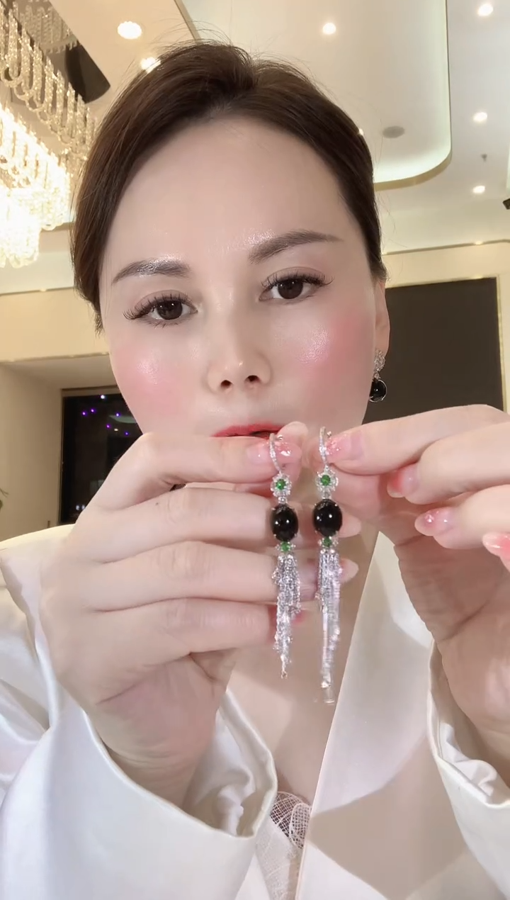 【闪购商品】翡翠耳饰18K金镶嵌A56 翡翠