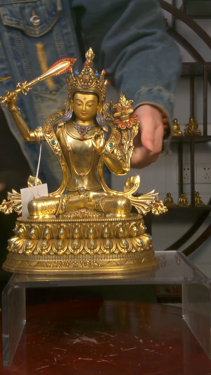 铜雄****。收藏摆件00001