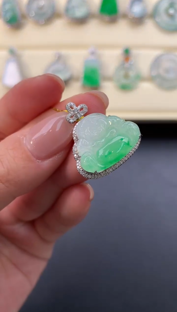 【闪购商品】翡翠颈饰18K金镶嵌D836         