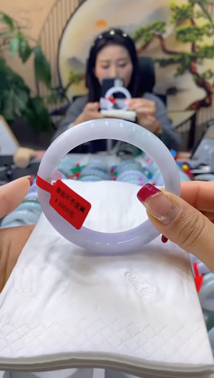 【闪购商品】翡翠手镯未镶嵌99918860