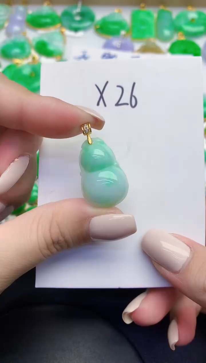 颈饰未镶嵌翡翠缅甸天然翡翠A货