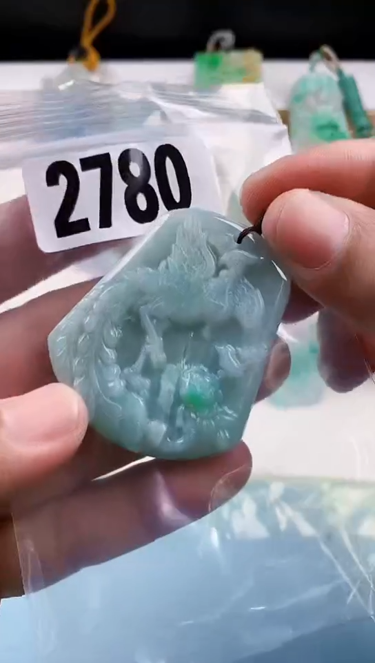 【闪购商品】翡翠颈饰未镶嵌天然翡翠吊坠挂件