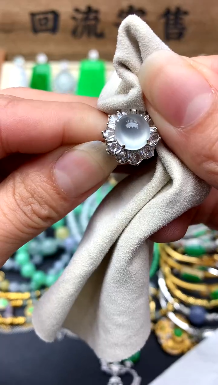 【闪购商品】翡翠戒指18K金镶嵌447-中国好珍宝