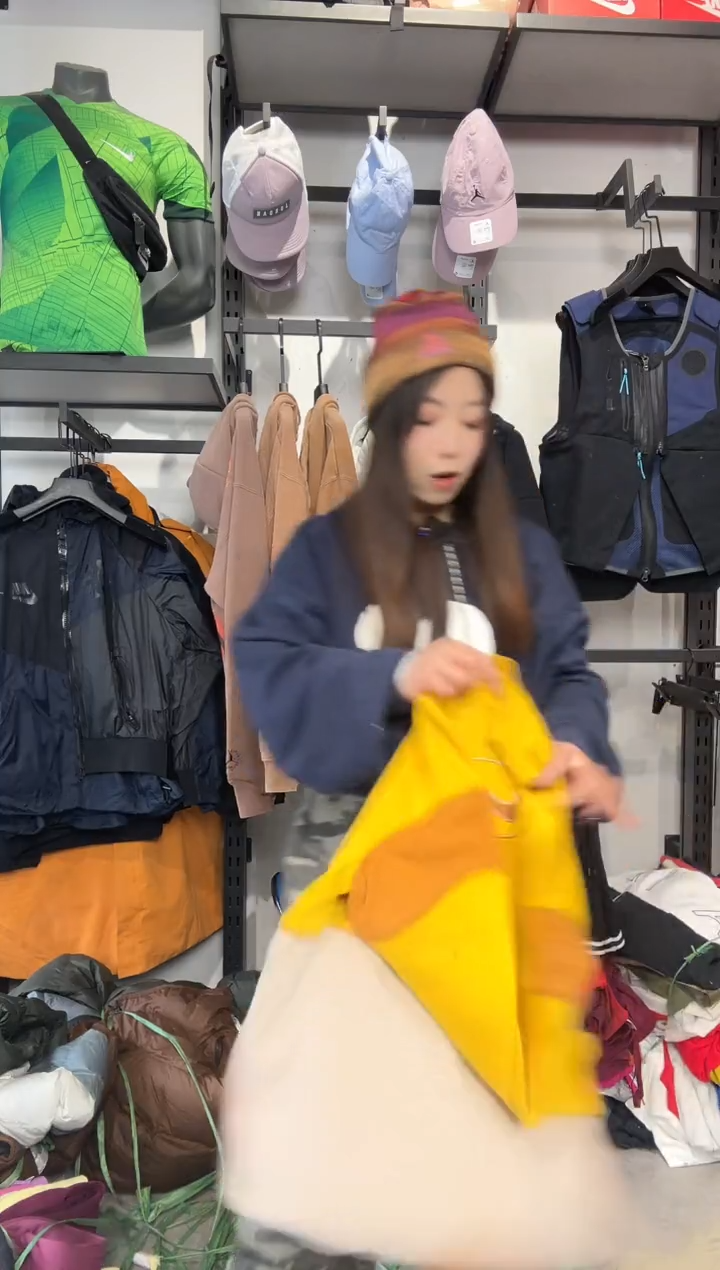 1200  编码 瑕疵款直播间过款为准 尺码   身高  