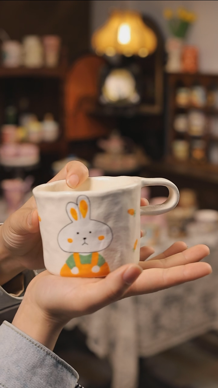 摆件景德镇釉下彩绘设计师款式陶瓷