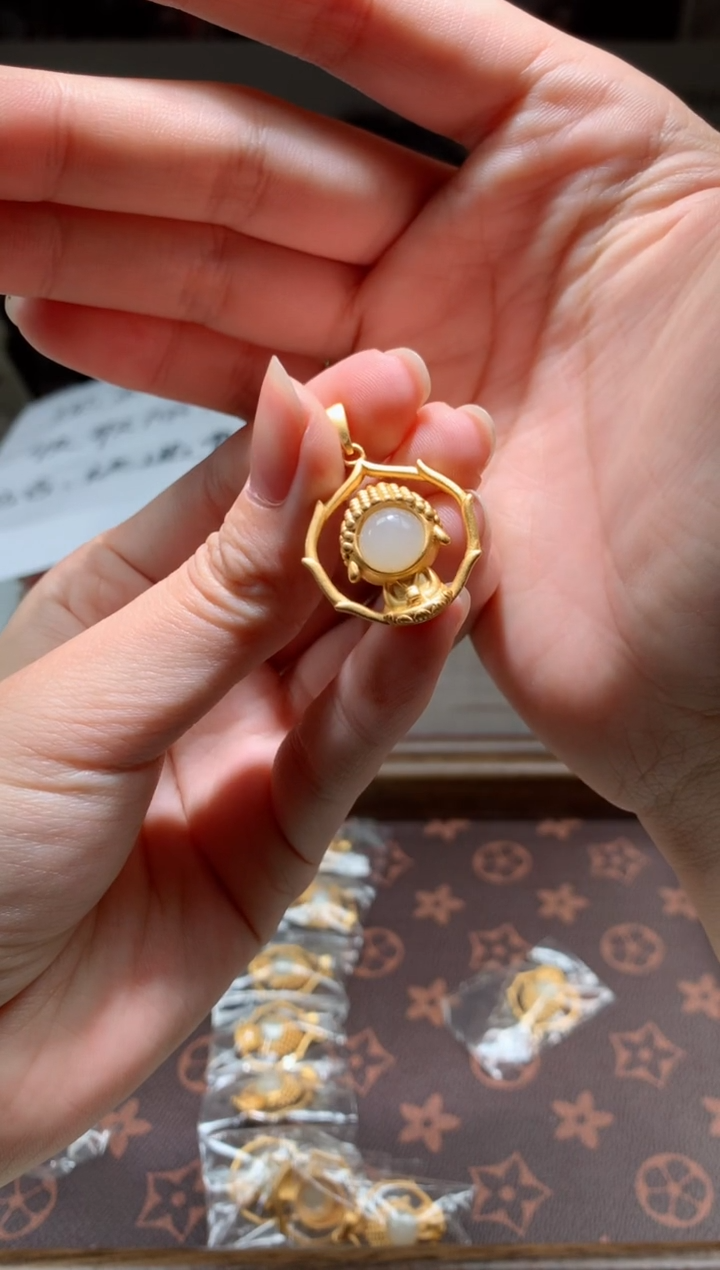 【闪购商品】水晶手串未镶嵌天然水晶-多样性发货