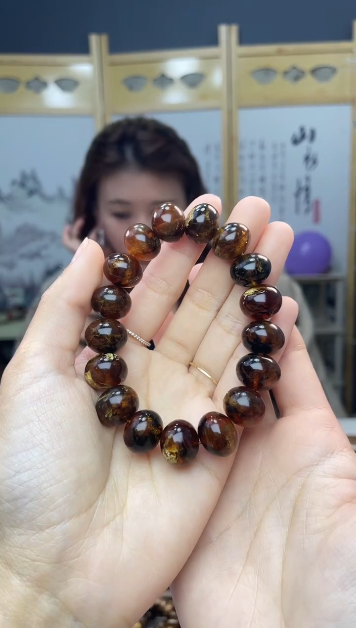 【闪购商品】琥珀裸石未镶嵌14+血蜡妖花手串