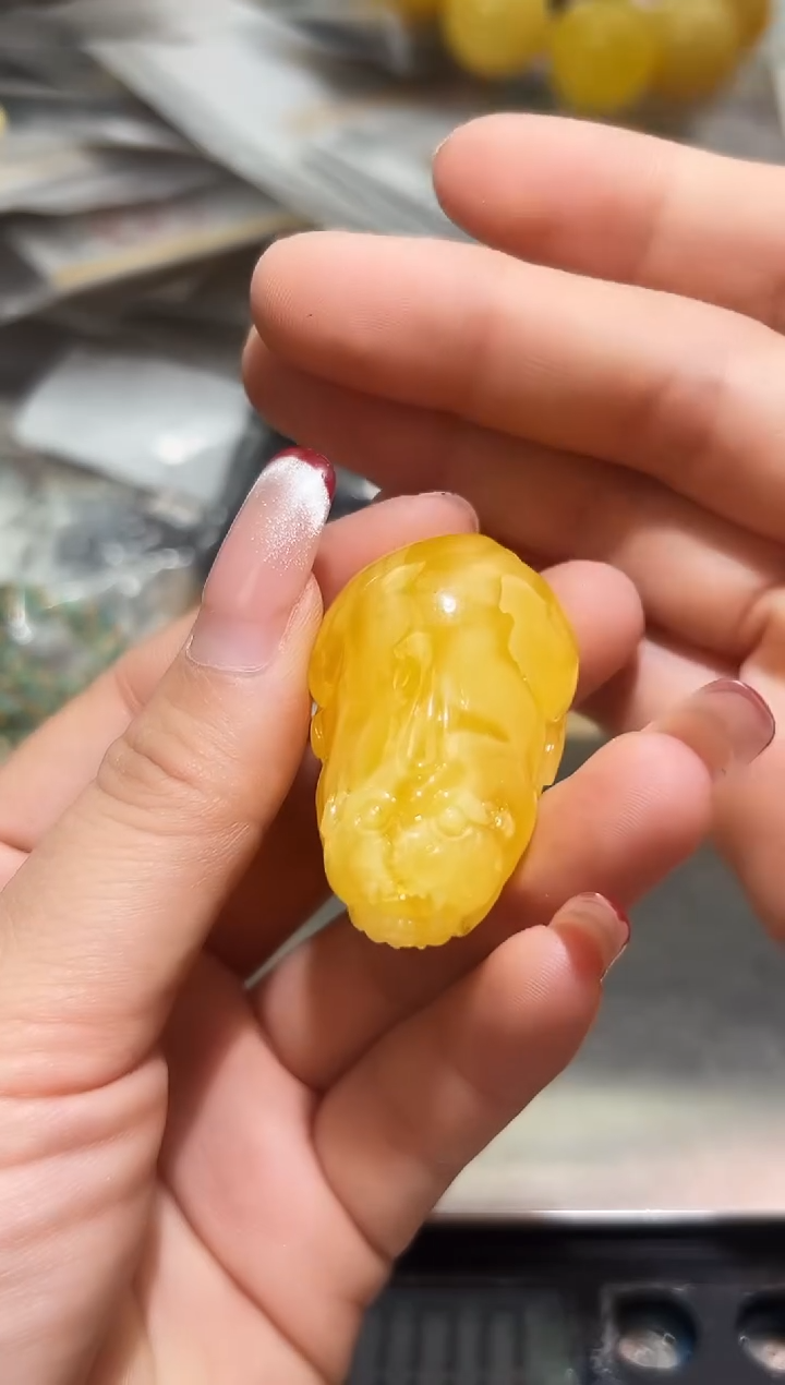 未镶嵌琥珀裸石蜜蜡吊坠