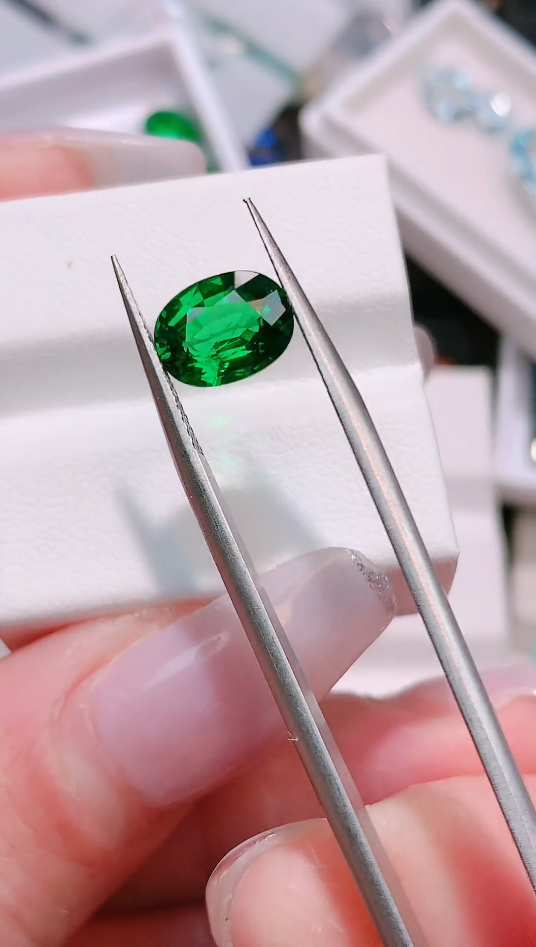 未镶嵌珠宝半成品石榴石（沙弗莱）2.16ct