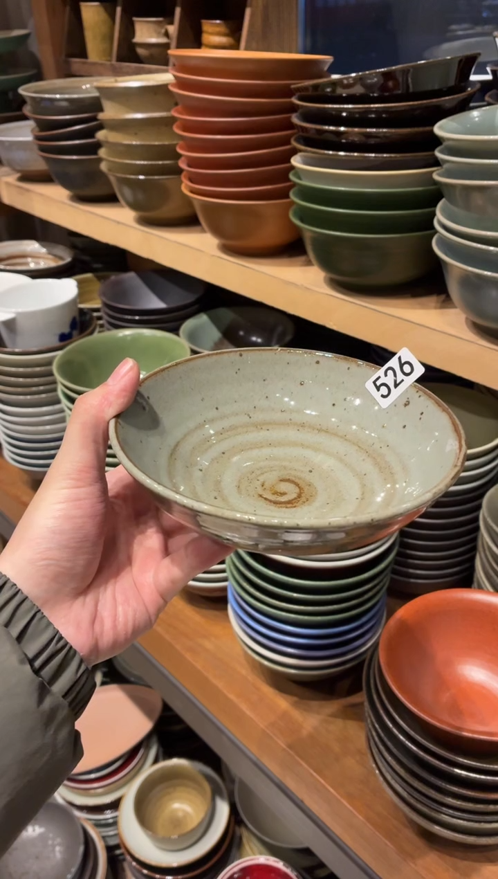 瓷片月***?526灰麻点圆口碗1个