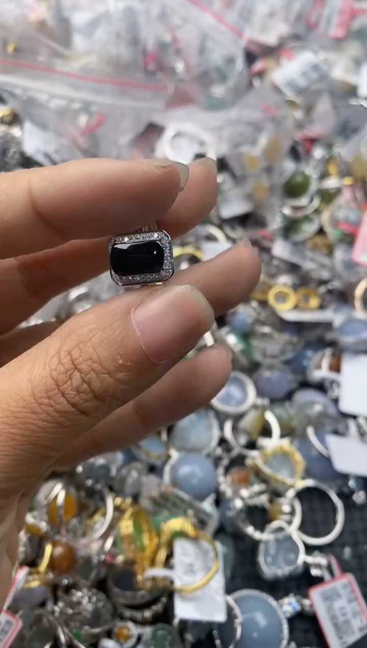 银S925镶嵌戒指翡翠888            3