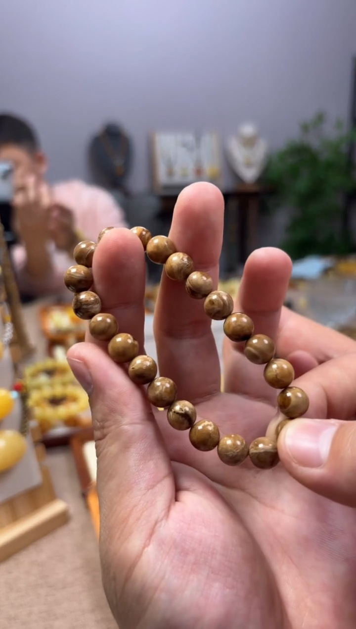 【闪购商品】蜜蜡裸石未镶嵌手串