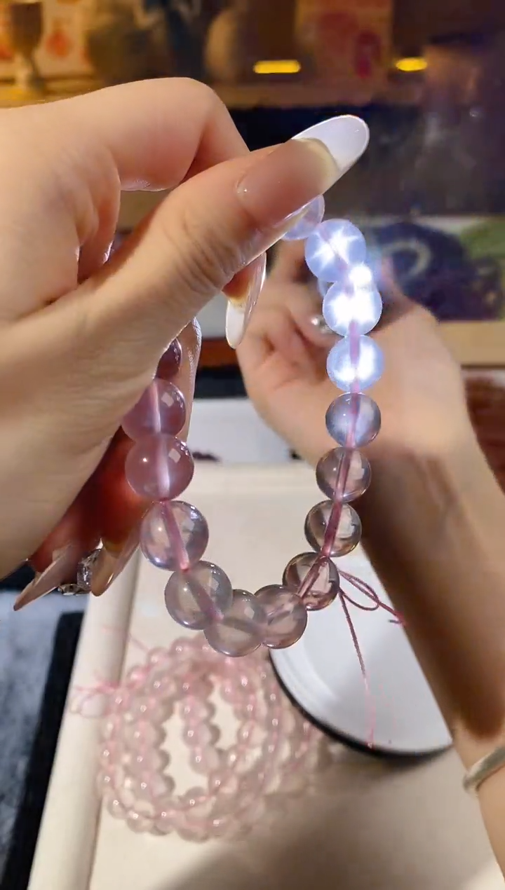 【闪购商品】水晶手串未镶嵌牛芒星光粉卡11