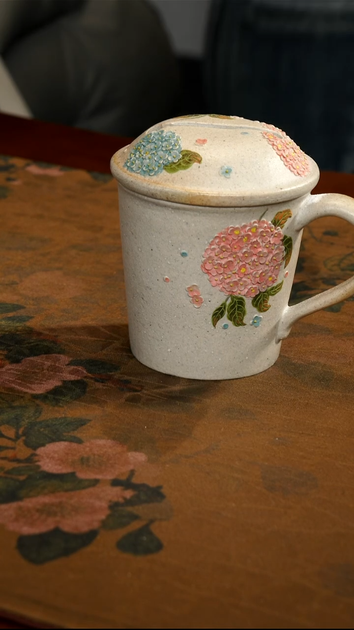 茶壶紫砂娜****?白泥绣球盖杯