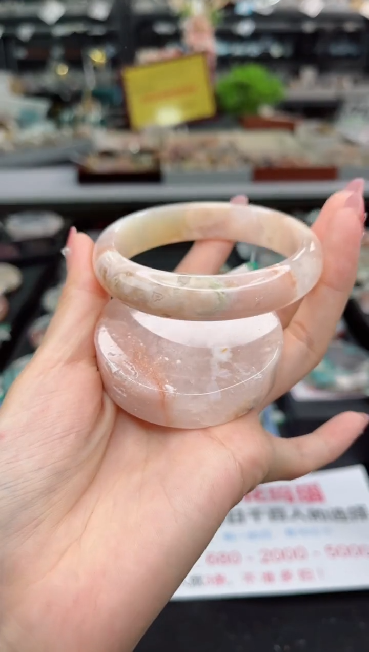 【闪购商品】石英质玉手镯未镶嵌59圈口（赠品镯心）3379116