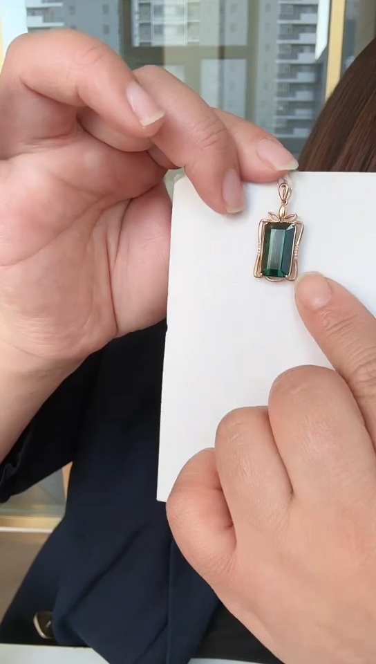 【闪购商品】碧玺吊坠(赠链)18K金镶嵌吊坠4