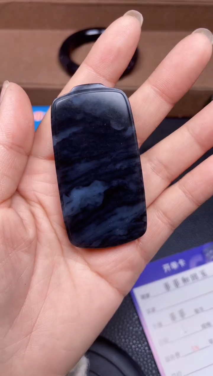 颈饰未镶嵌和田玉F1233