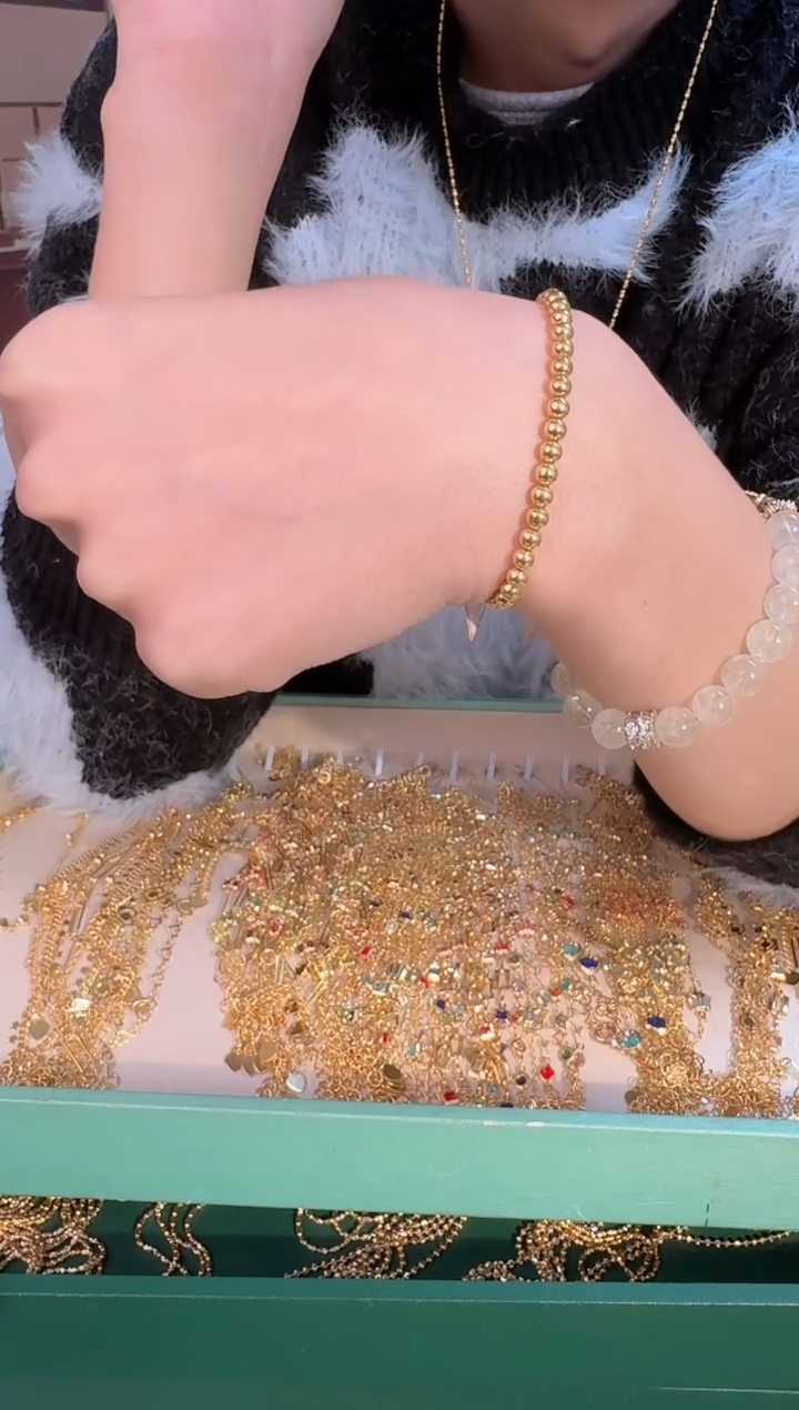 卡4 光面珠珠30颗 （到手39颗）