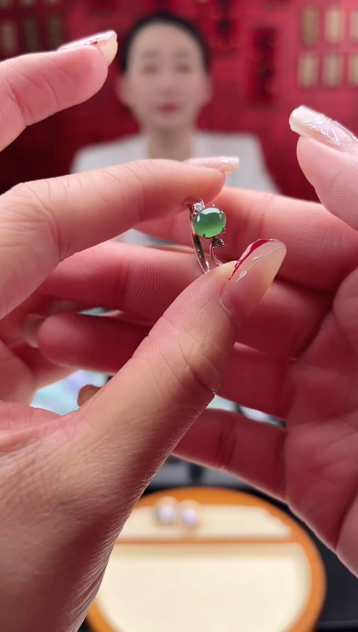 【闪购商品】翡翠戒指18K金镶嵌戒指