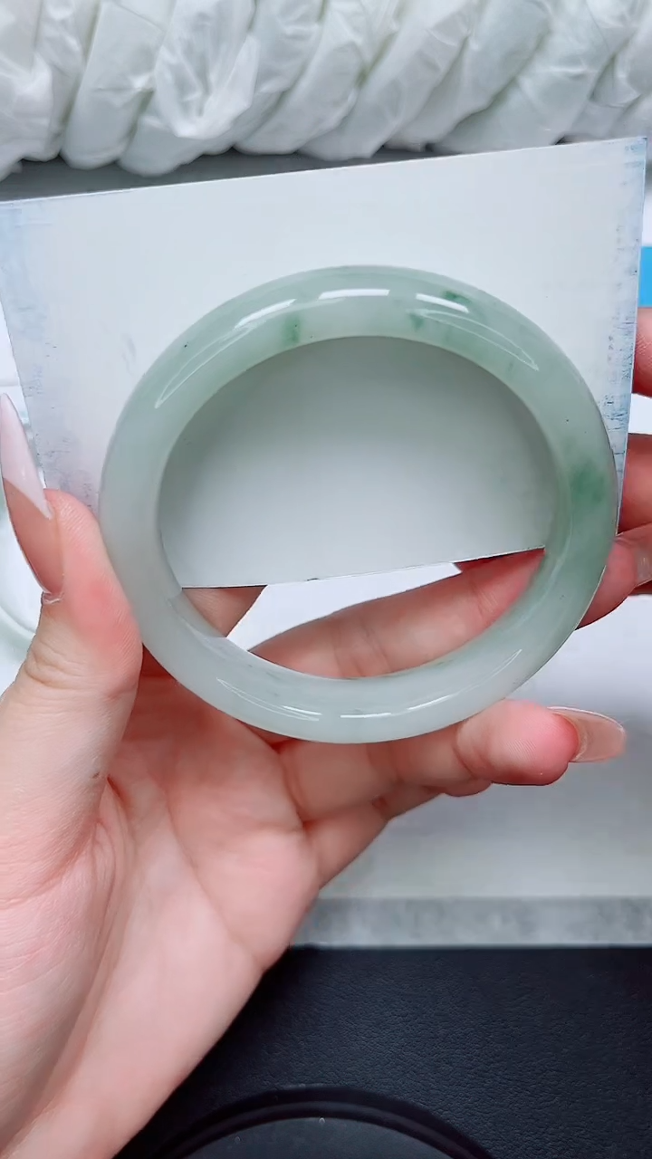 【闪购商品】石英质玉手镯未镶嵌2