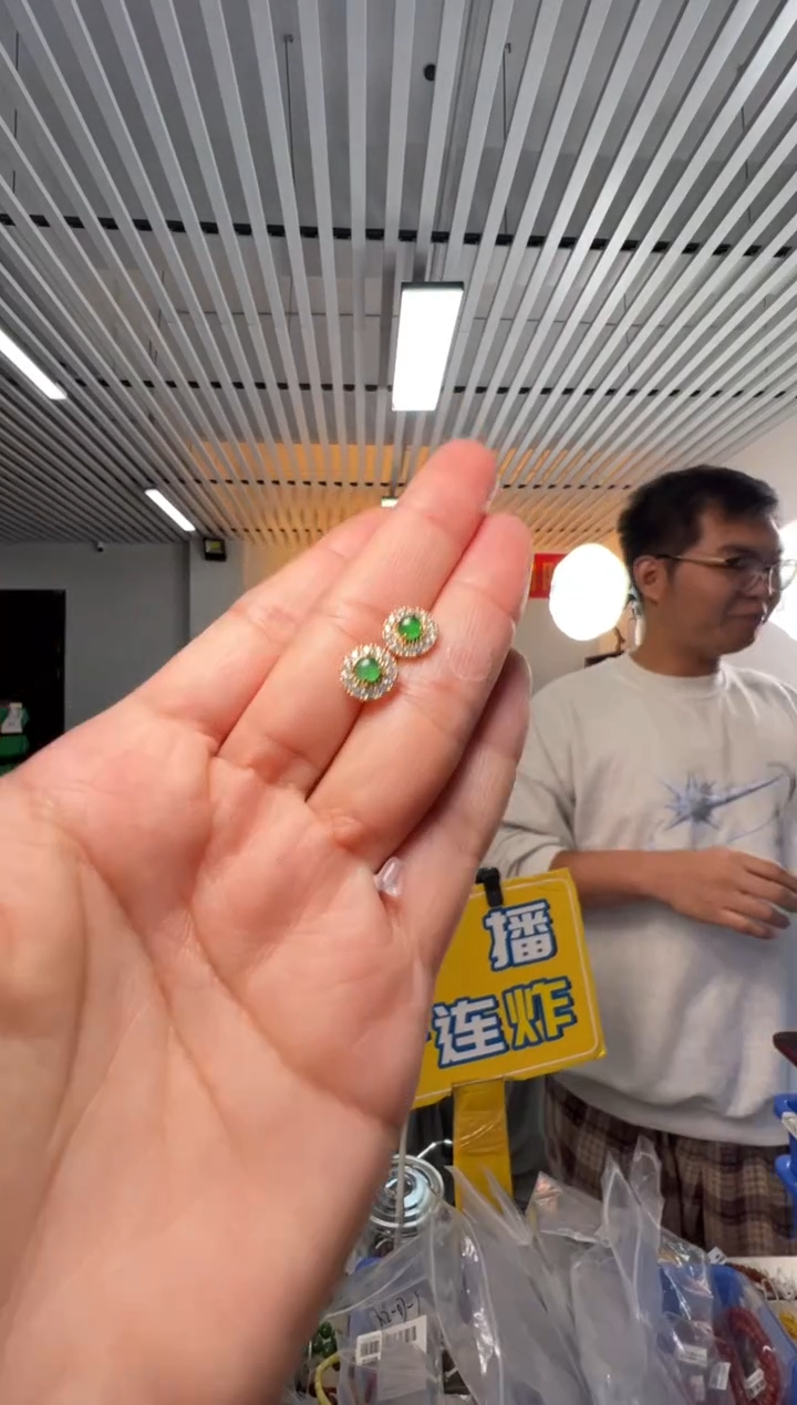 未镶嵌翡翠耳饰翡翠圆形绿蛋面3.75mm耳钉