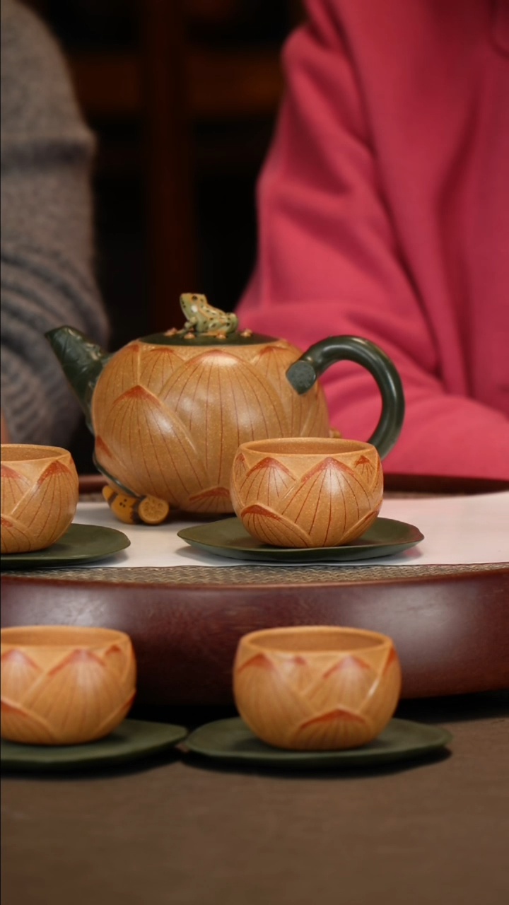 【闪购商品】紫砂茶壶青蛙莲子套组