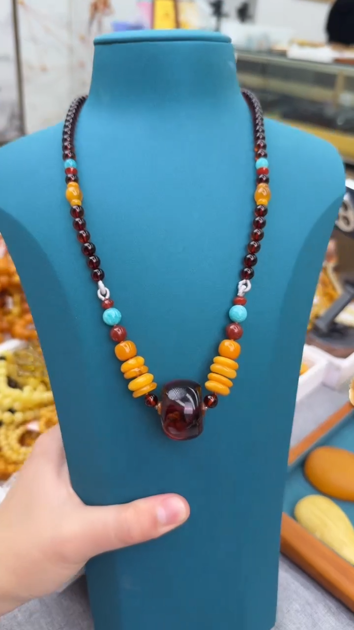 【闪购商品】琥珀颈饰未镶嵌125秒拍号