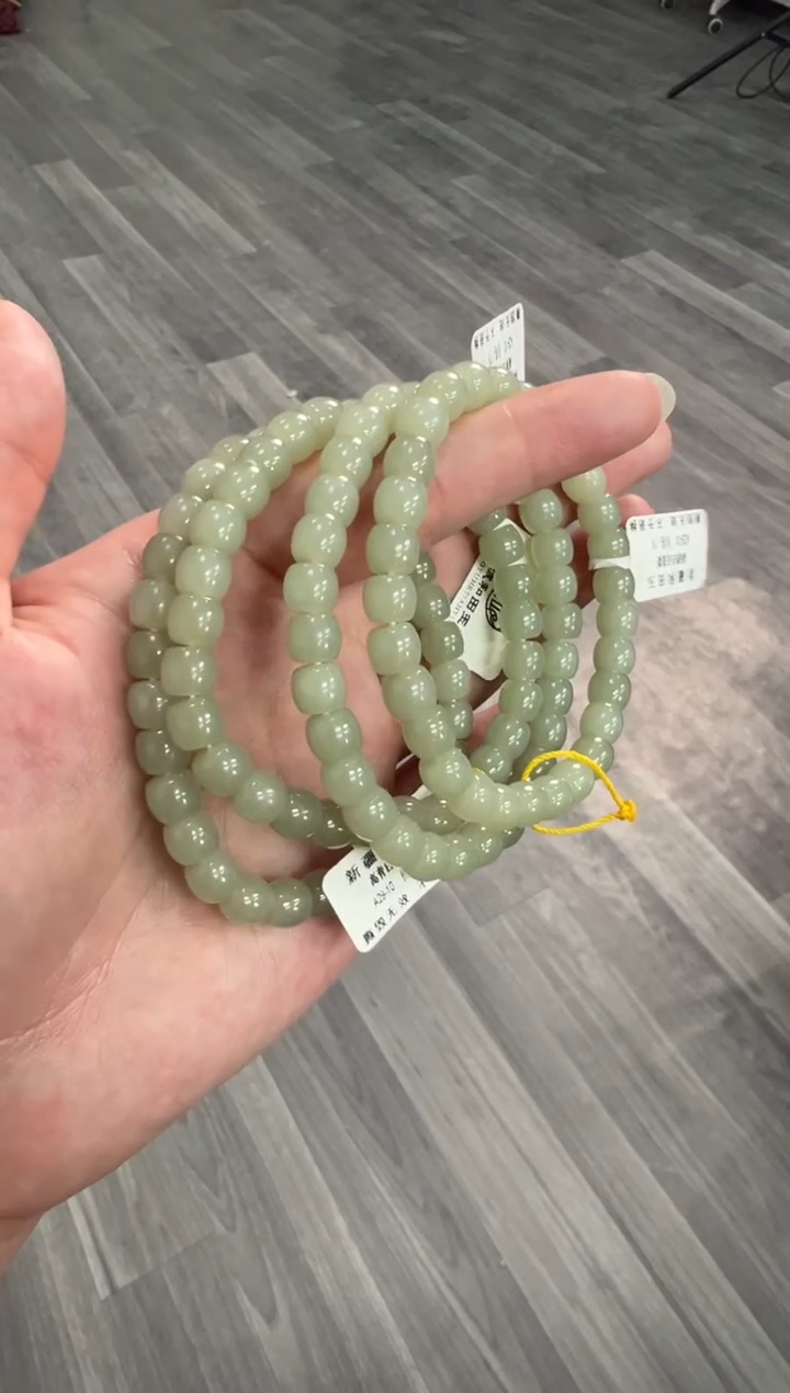 未镶嵌手链和田玉近矿高青白直切