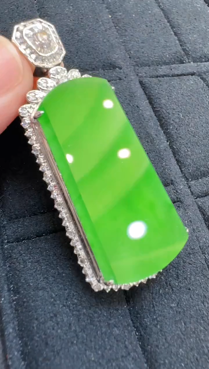 【闪购商品】翡翠吊坠(不含链)18K金镶嵌多样性团购发一件