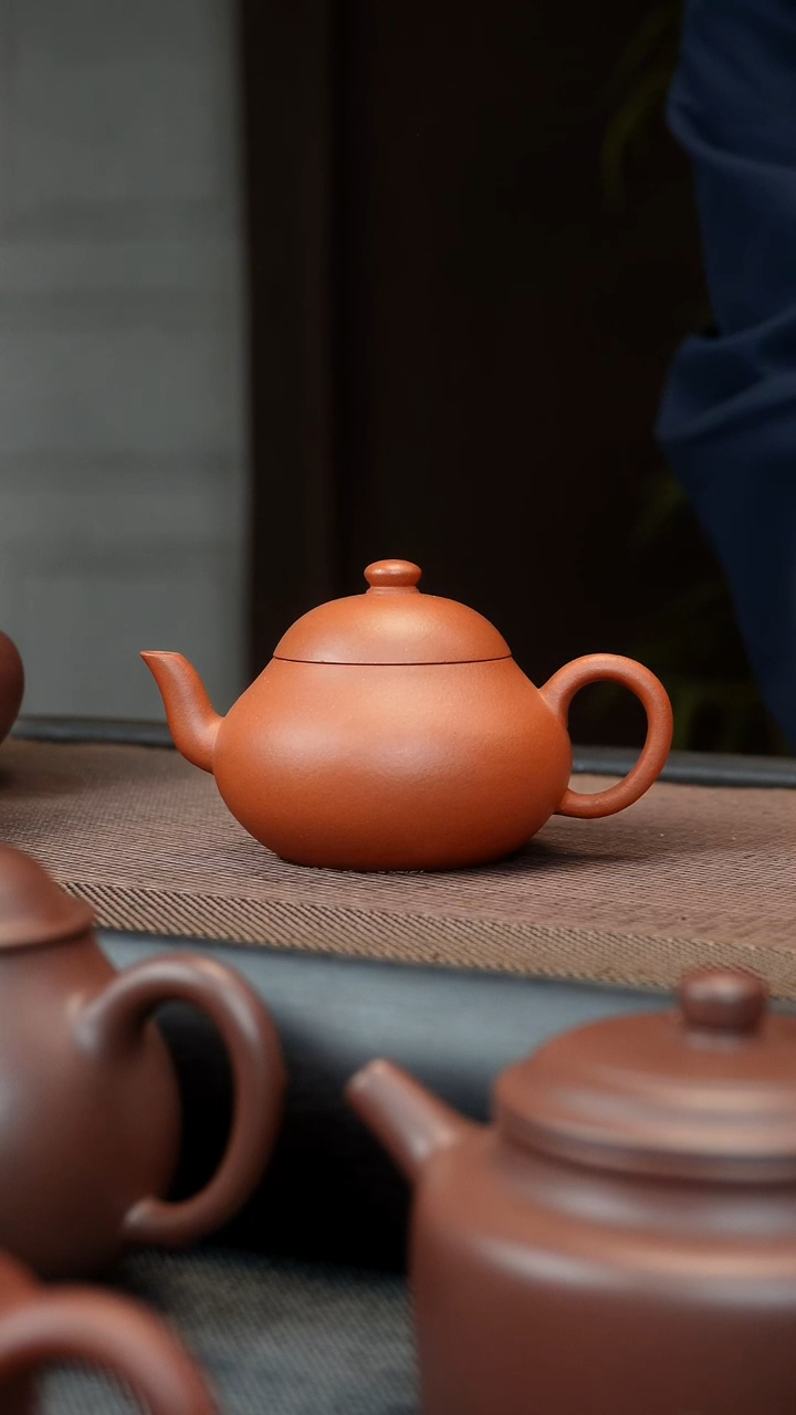 【闪购商品】紫砂茶壶红黄泥 梨形壶 120CC   