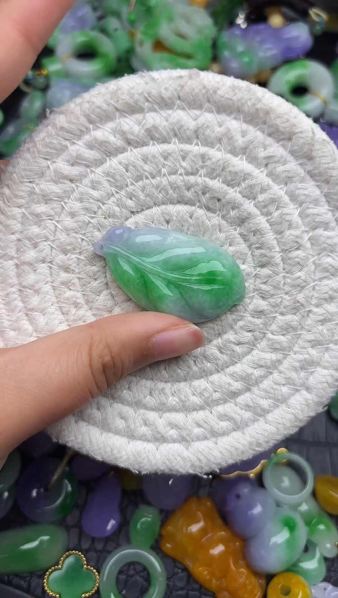 颈饰未镶嵌翡翠缅甸翡翠吊坠