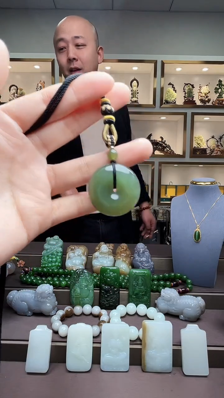 【闪购商品】和田玉颈饰未镶嵌苏