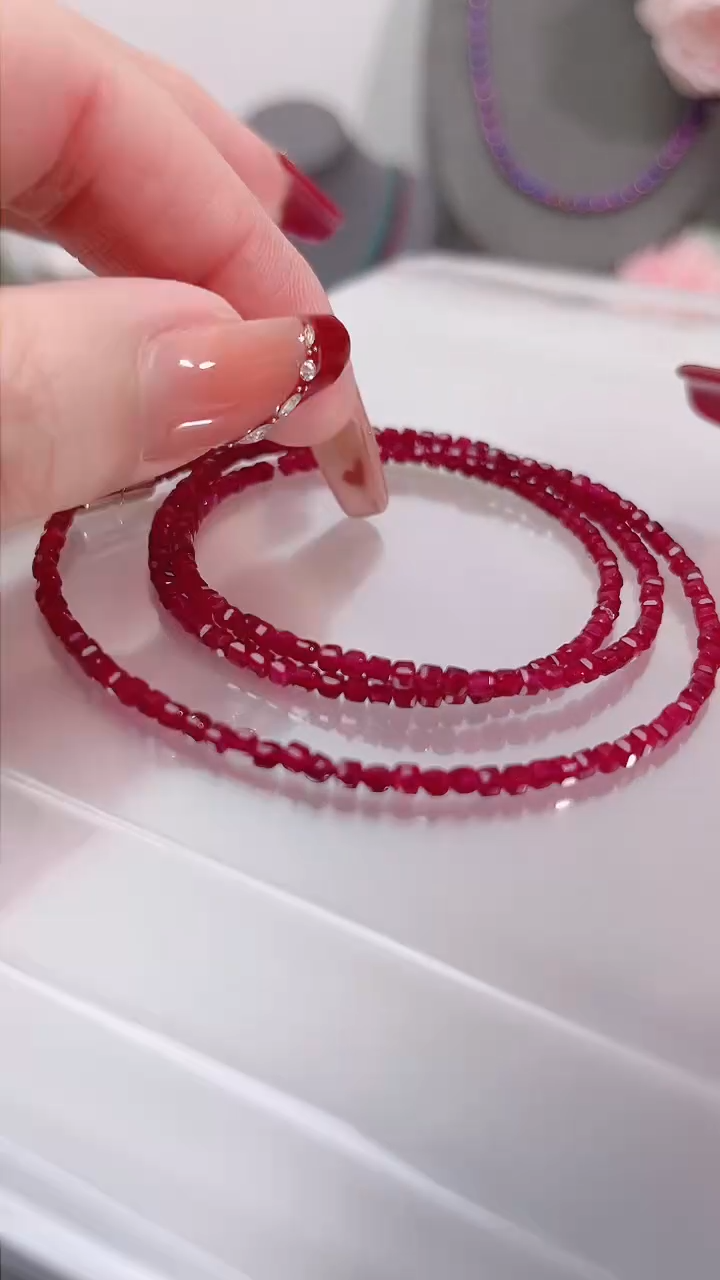 银S925镶嵌手链红宝石三圈姨妈99