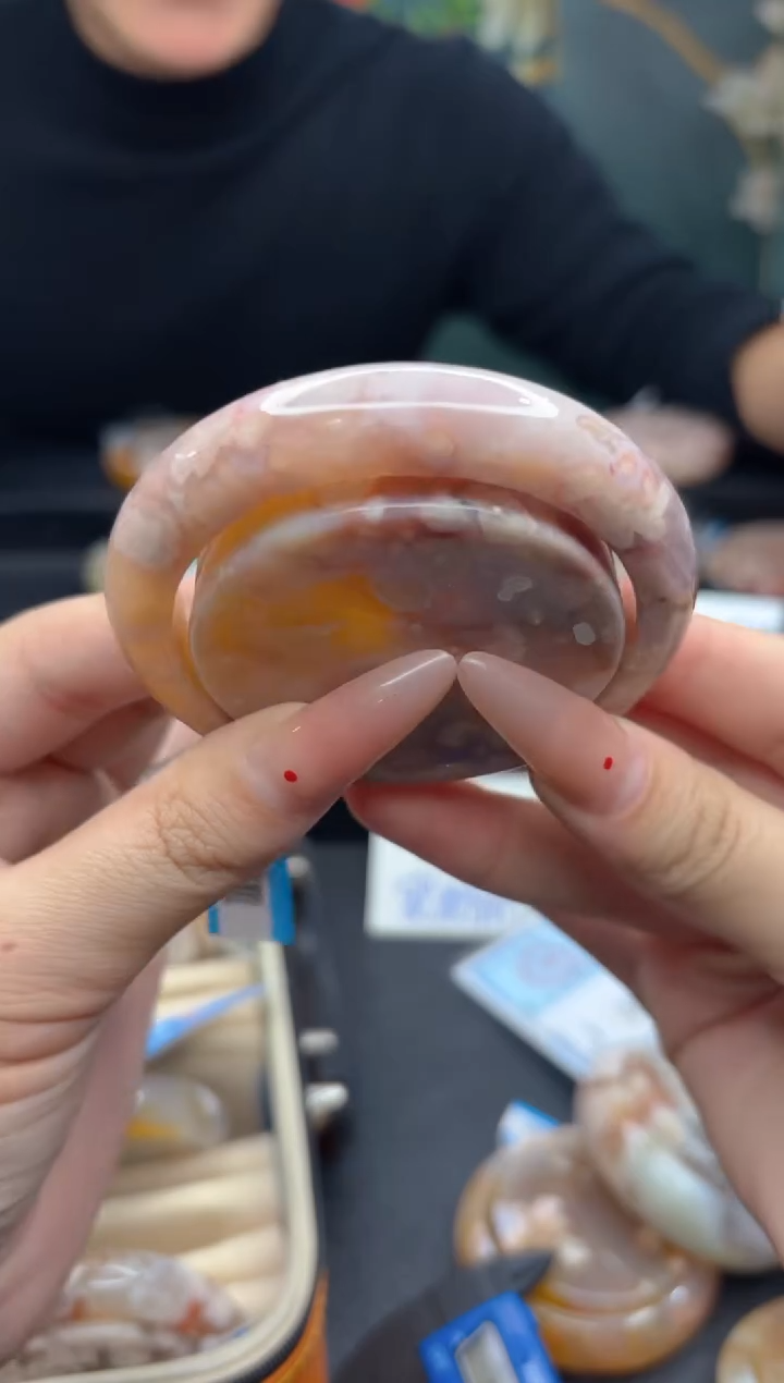 【闪购商品】石英质玉手镯未镶嵌2152（56圈赠送镯心）