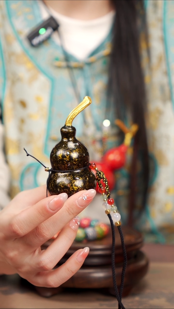 【闪购商品】87易林漂漆车挂手捻葫芦----168