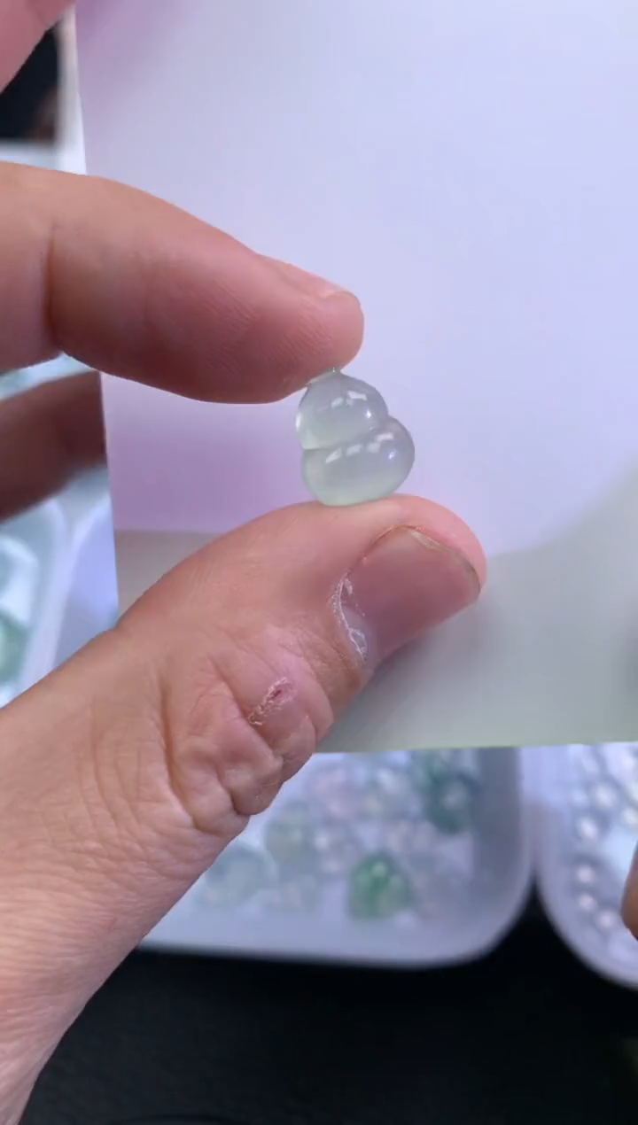 【闪购商品】翡翠颈饰未镶嵌葫芦13.9-10-4.6