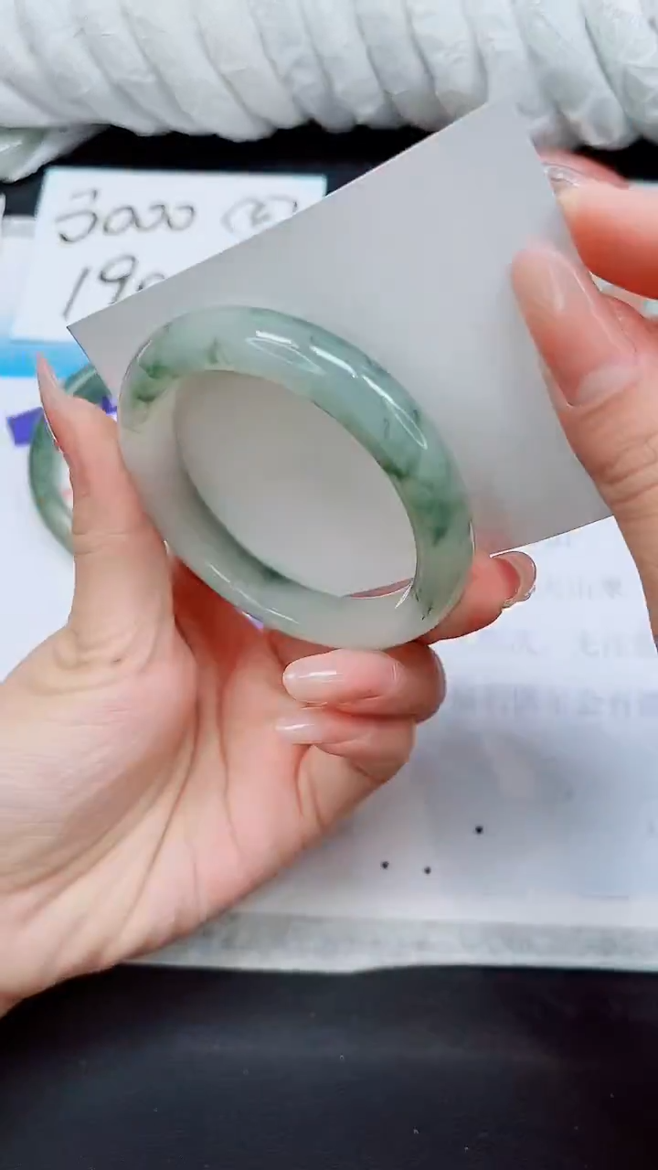 【闪购商品】石英质玉手镯未镶嵌A16-56/57