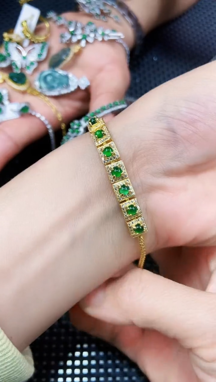 【闪购商品】翡翠手链未镶嵌11111111