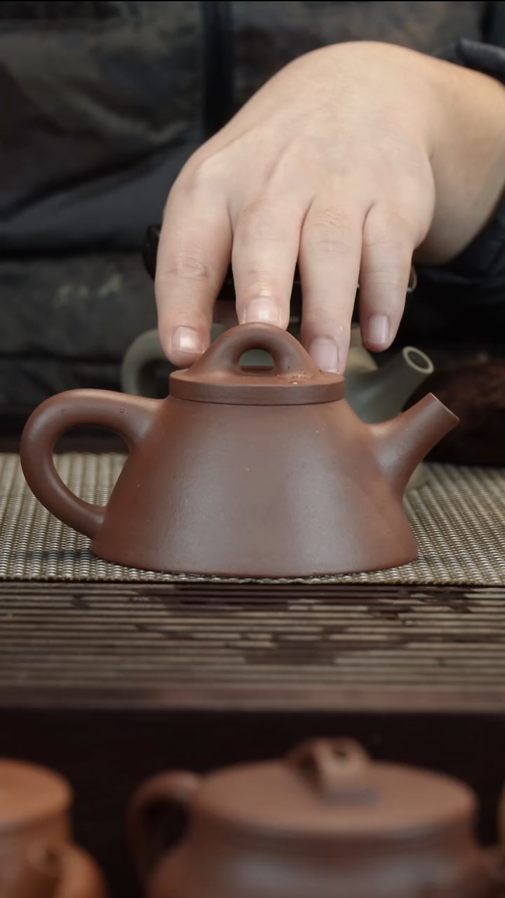 【闪购商品】紫砂茶壶底槽清霸王石瓢180CC半手工