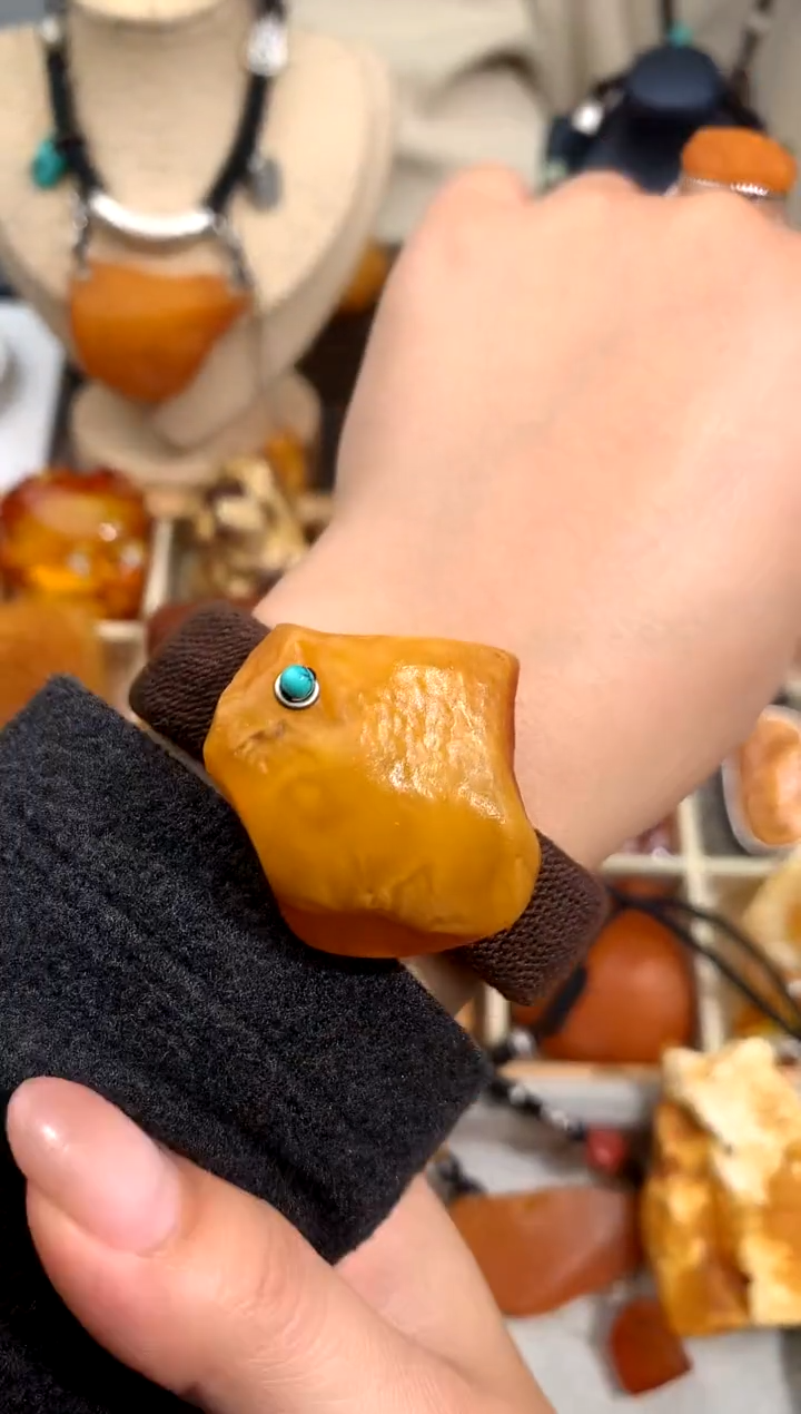 【闪购商品】蜜蜡裸石未镶嵌似玉