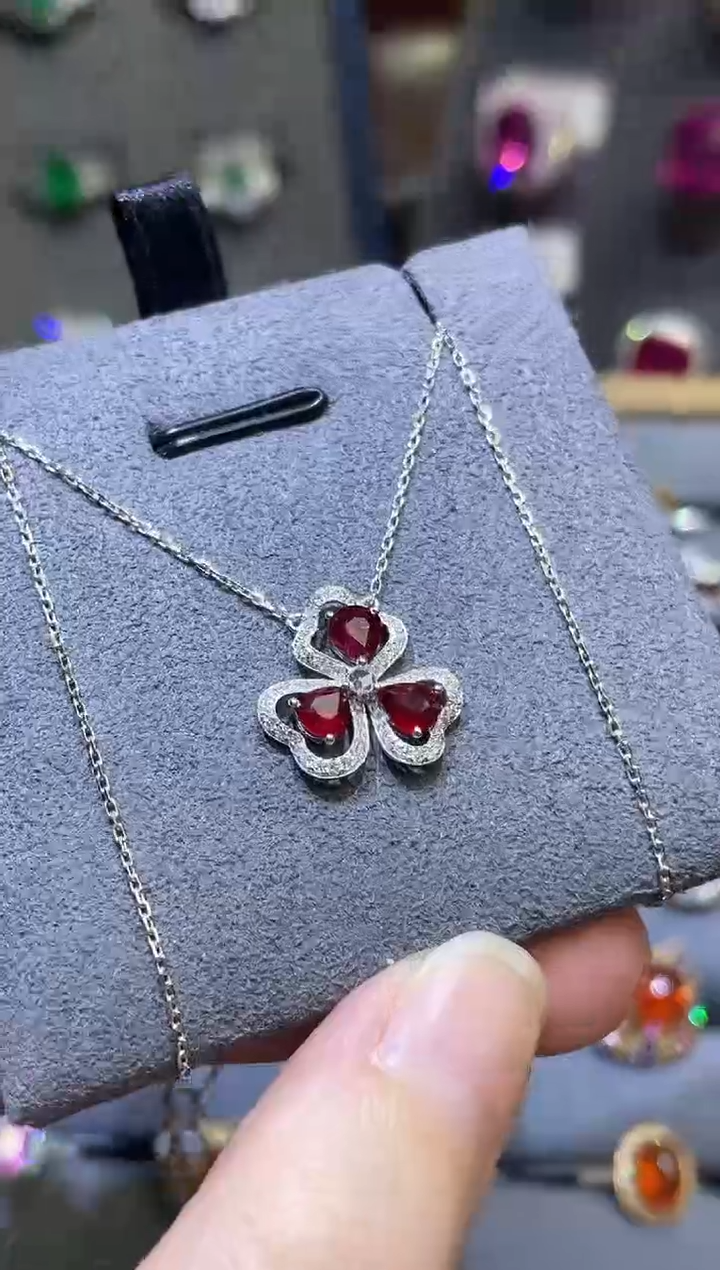 【闪购商品】红宝石项链18K金镶嵌/1.02ct