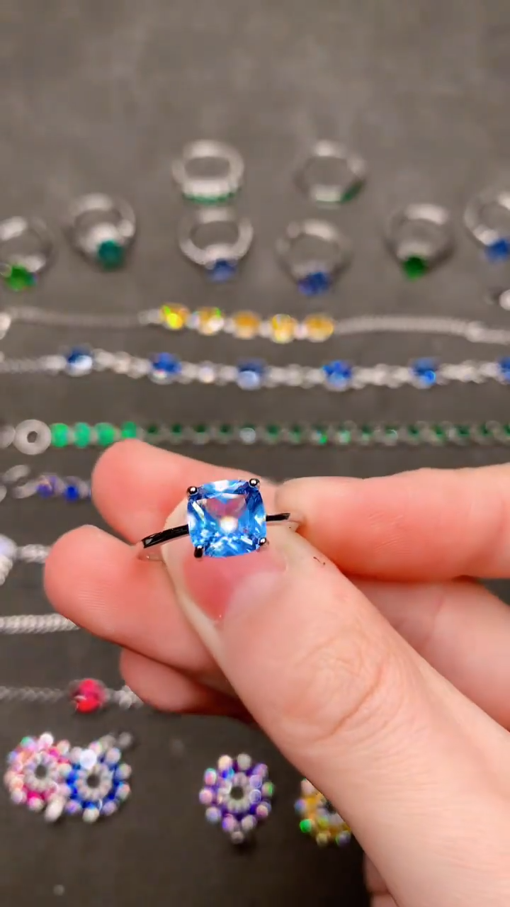 【闪购商品】海蓝宝石戒指银S925镶嵌........