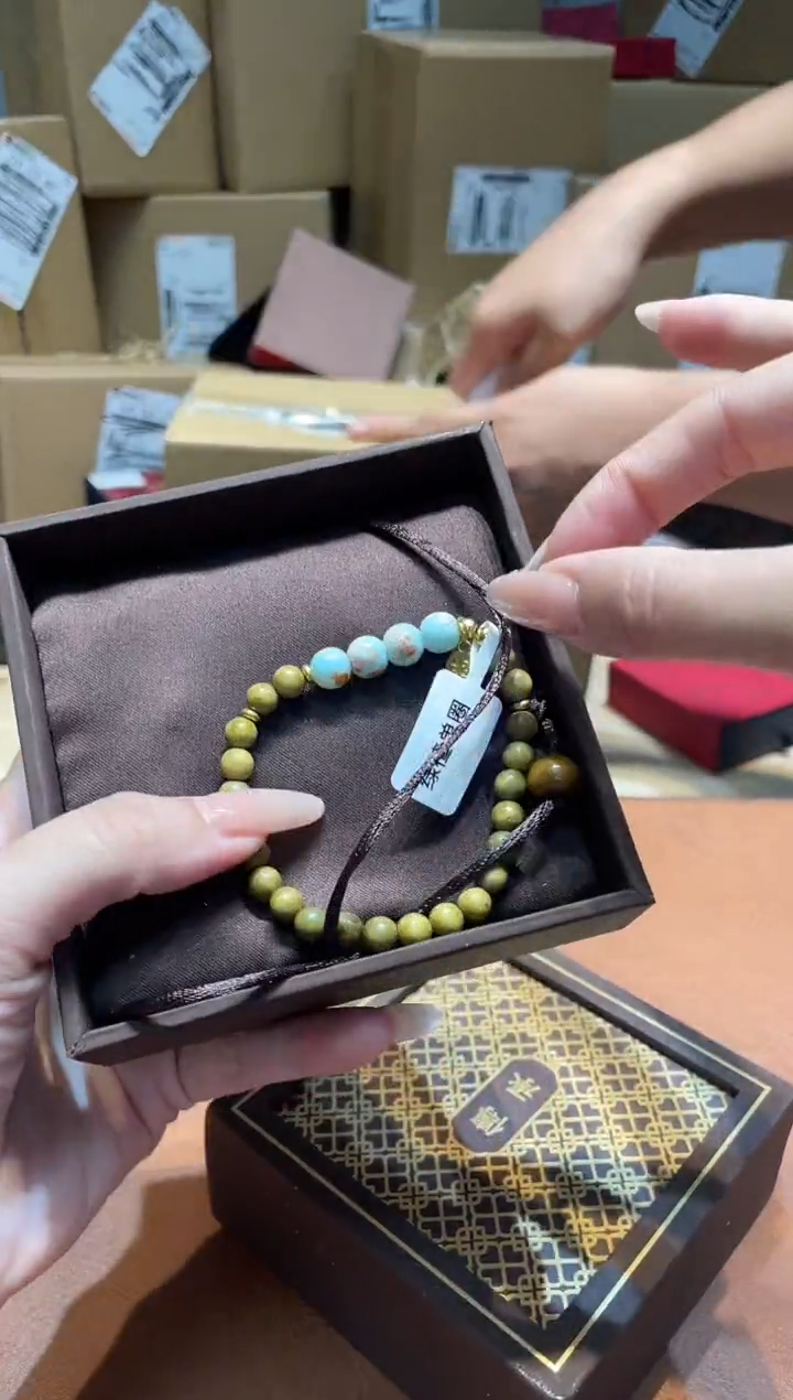 手串仓库撤柜闪购链接（多样性发其一）￥