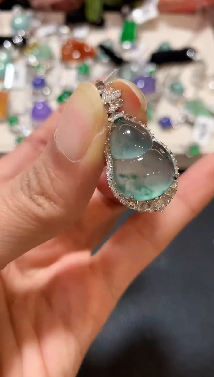 吊坠(不含链)18K金镶嵌翡翠m55  