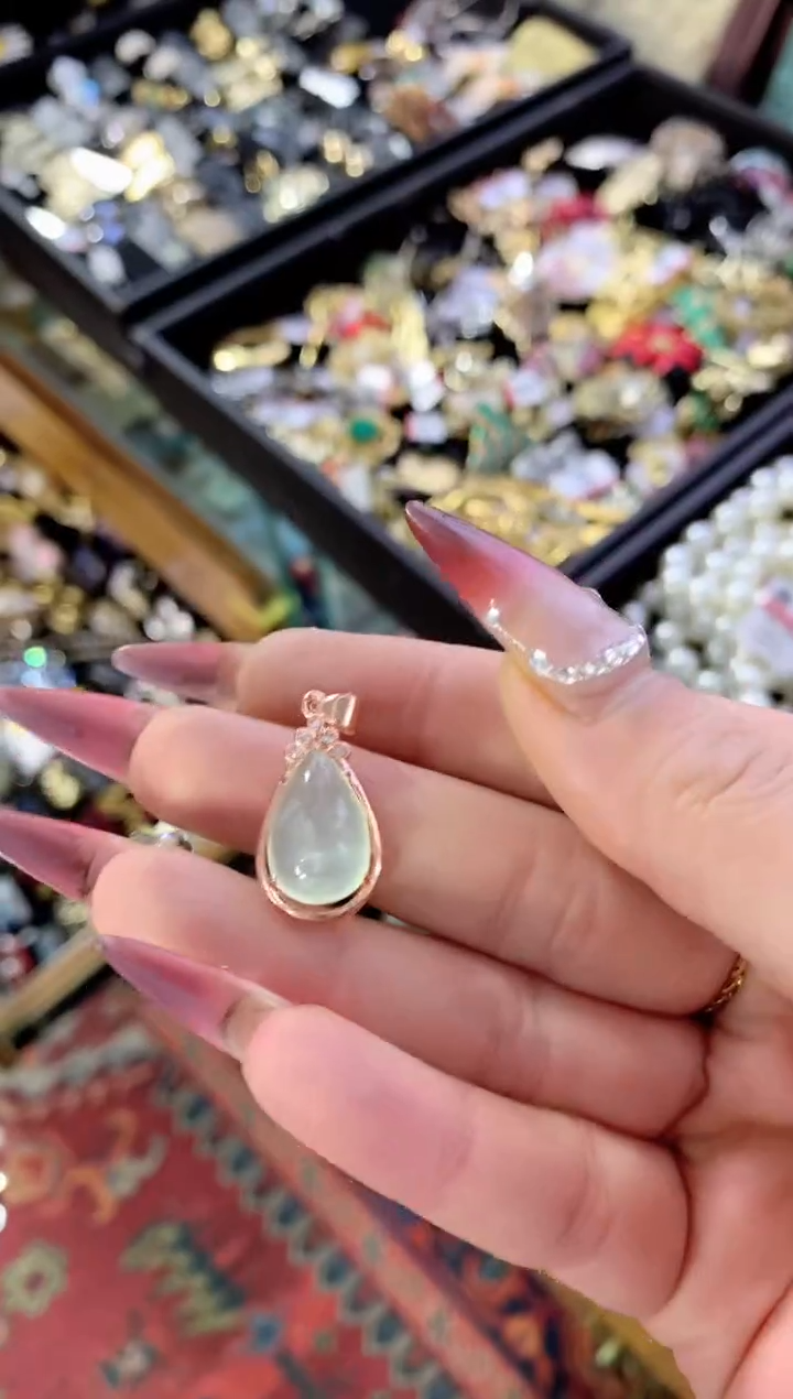 【闪购商品】瓷片楚楚中古珠宝甄选不退换