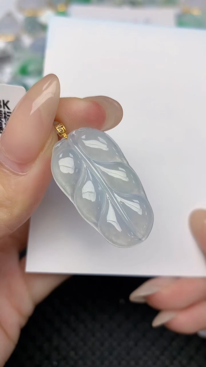 翡翠18K金镶嵌颈饰天然翡翠a货